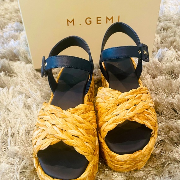 M. Gemi Shoes - EUC M. Gemi Navy Italian Leather and Raffia Platform Sandals sz 6 Italy